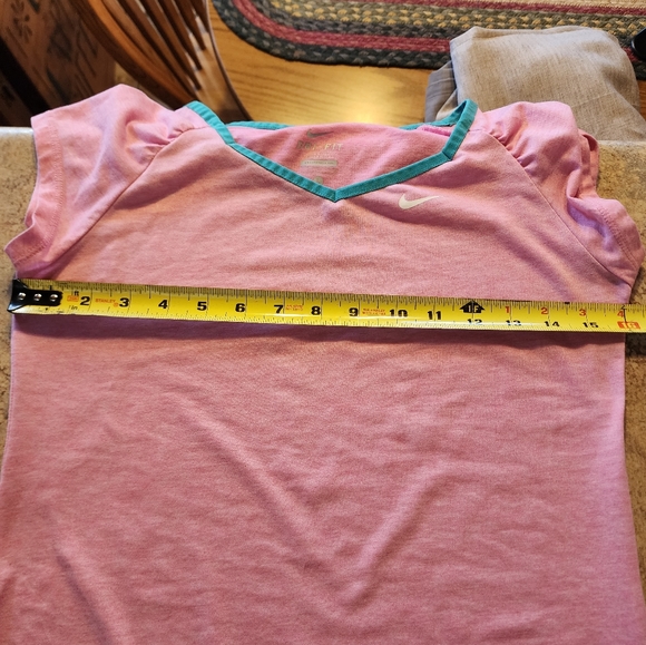Nike Athletic Dri Fit Pink Short Sleeve Top Size L - Picture 8 of 9